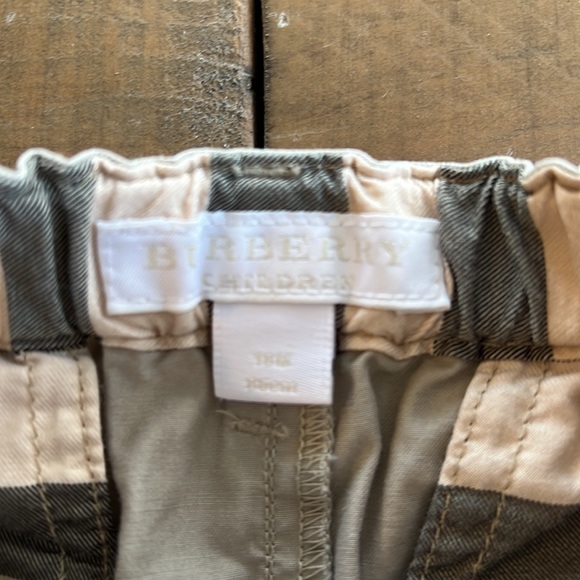 Burberry childrens khaki pants - Picture 4 of 7